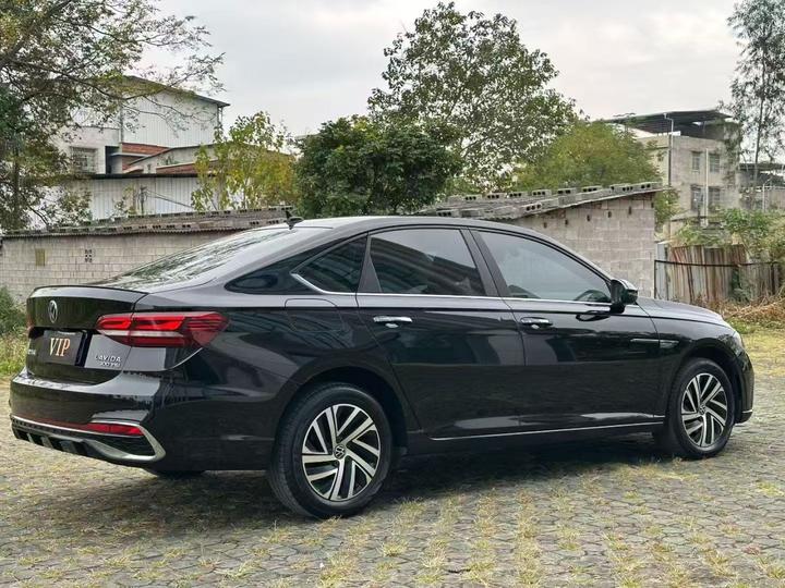 Lavida 2023 300TSI DSG photo 4