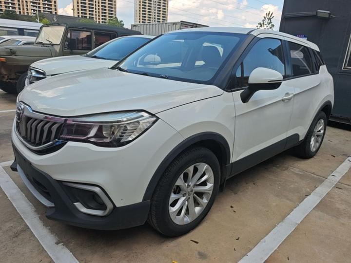 Zhonghua V3 2017 1.5L MT Comfort