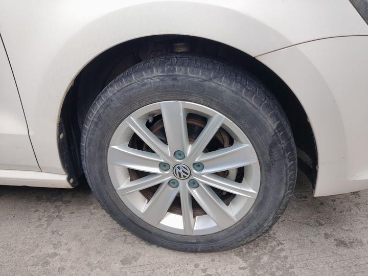 Polo 2014 1.6L AT Comfort photo 8