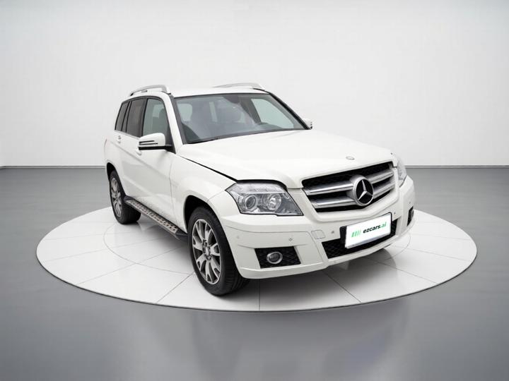 GLK-Class Imported 2010 GLK 300 4MATIC Fashion photo 3