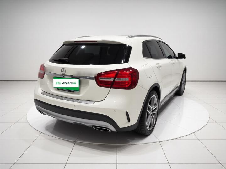 GLA AMG 2016 AMG GLA 45 4MATIC photo 6