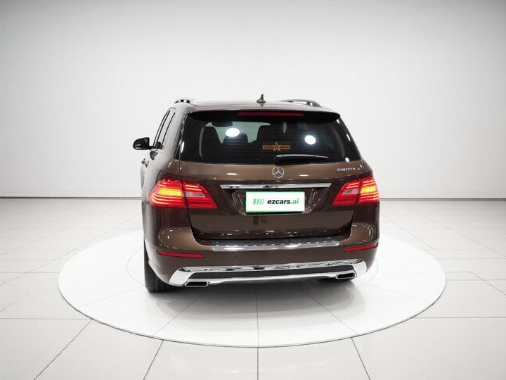 M-Class 2015 ML 400 4MATIC Dynamic photo 3