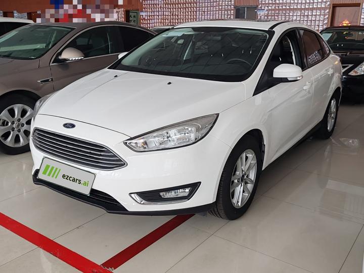 Focus 2017 Sedan 1.6L MT Fashion