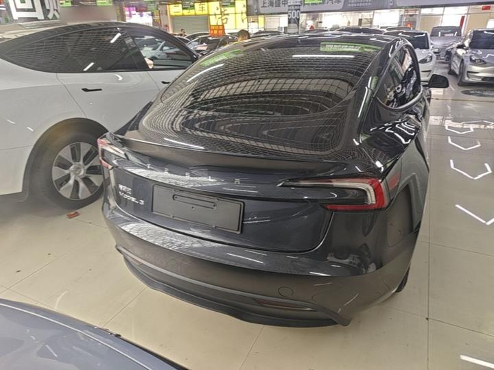 Model 3 2023 RWD photo 3