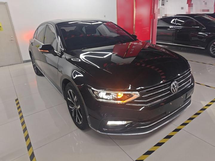 Magotan 2020 330TSI DSG Leading photo 3