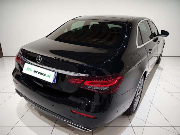 E-Class 2023 E 300 L Luxury photo 4