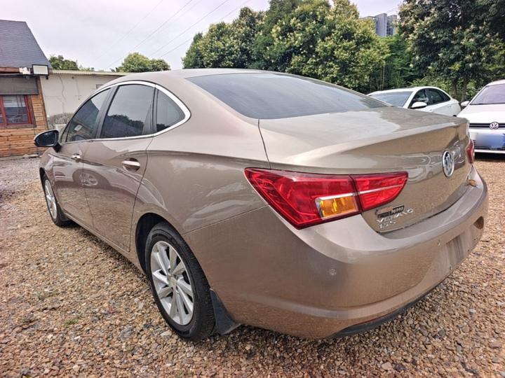 Verano 2017 Sedan 15S AT Progressive photo 4