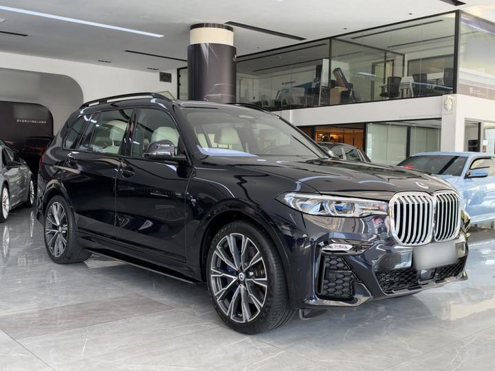 X7 2022 xDrive40i Executive M Sport Package photo 2