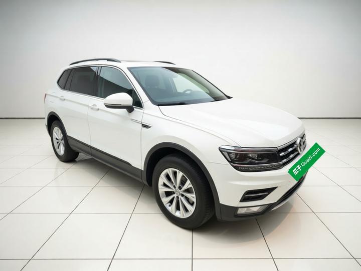 Tiguan L 2018 Facelift 330TSI AT RWD photo 3