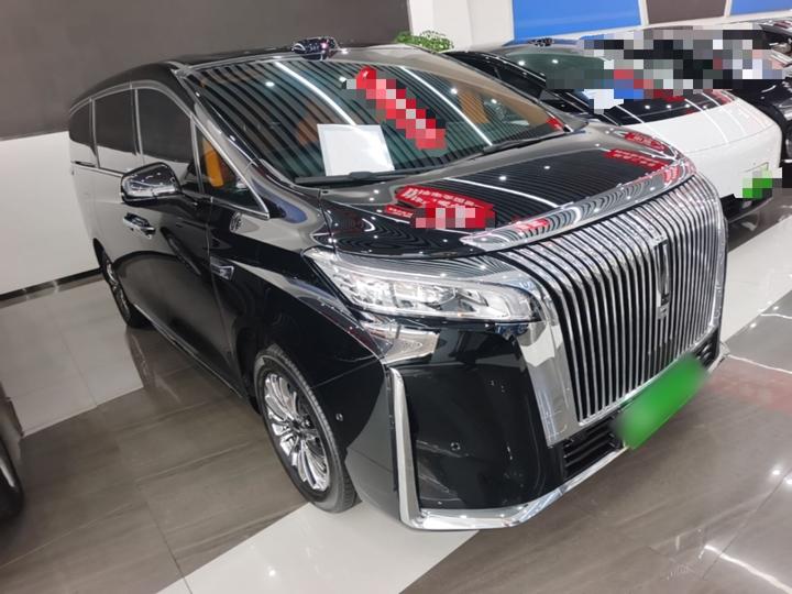 2025 AWD 8 photo 3