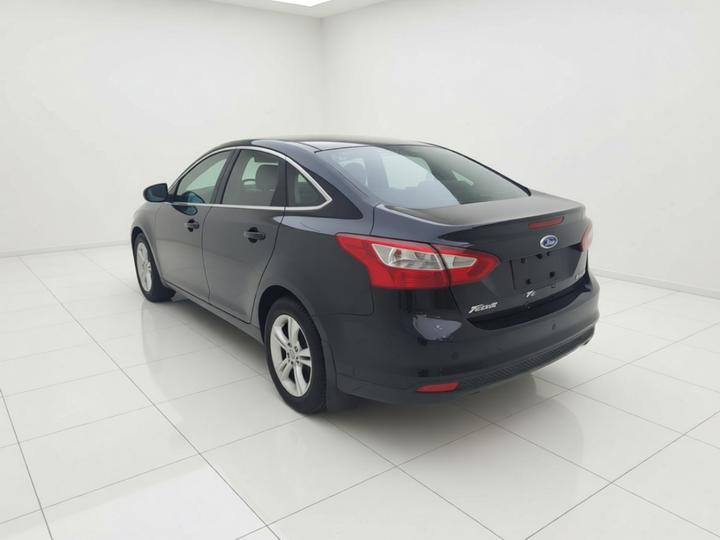 Focus 2012 Sedan 1.6L AT photo 4