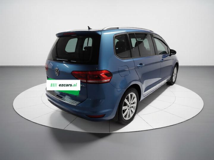 2018 L 280TSI DSG 7-Seater photo 6