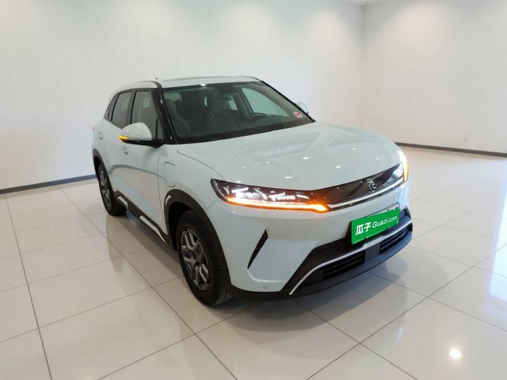 Yuan UP 2025 301KM Pilot photo 3