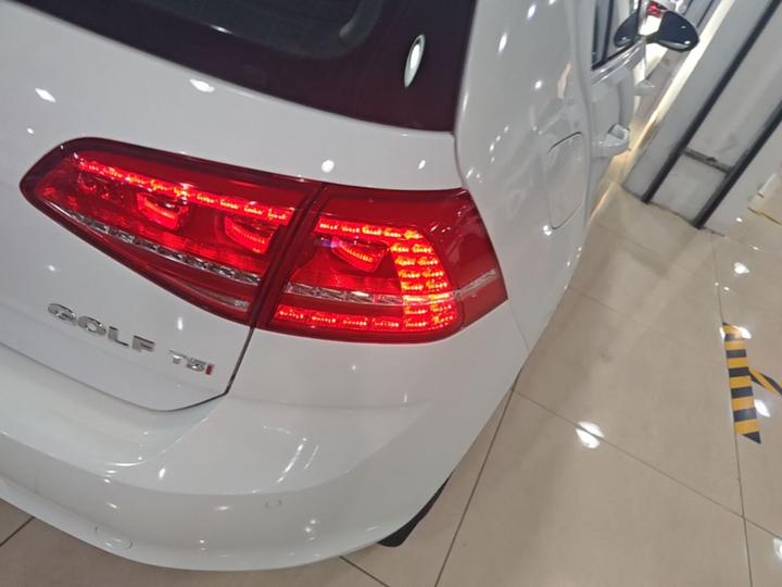 Golf 2015 1.4TSI AT Luxury photo 7