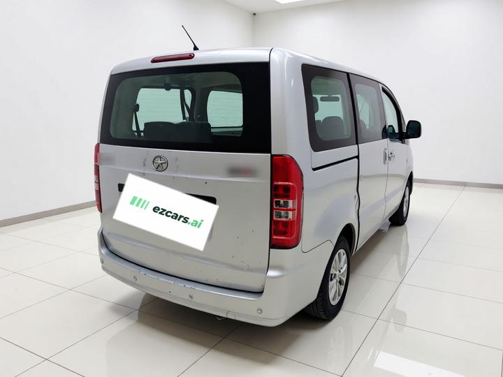 Refine M3 2018 1.6L Luxury photo 6