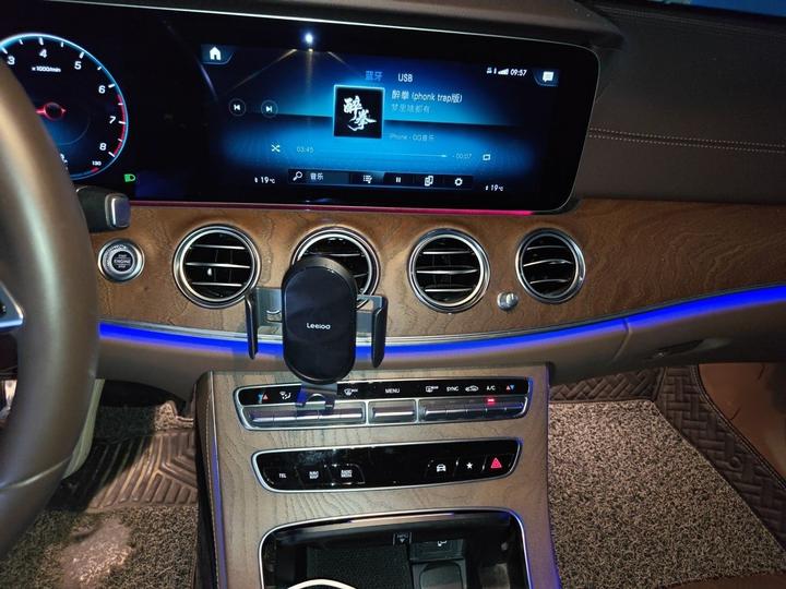 E-Class 2022 Facelift E 260 L photo 5