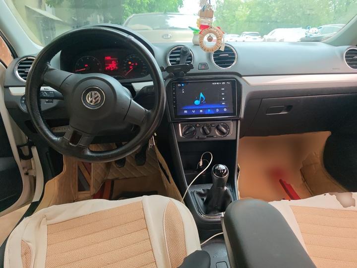 2015 1.6L MT Comfort photo 5