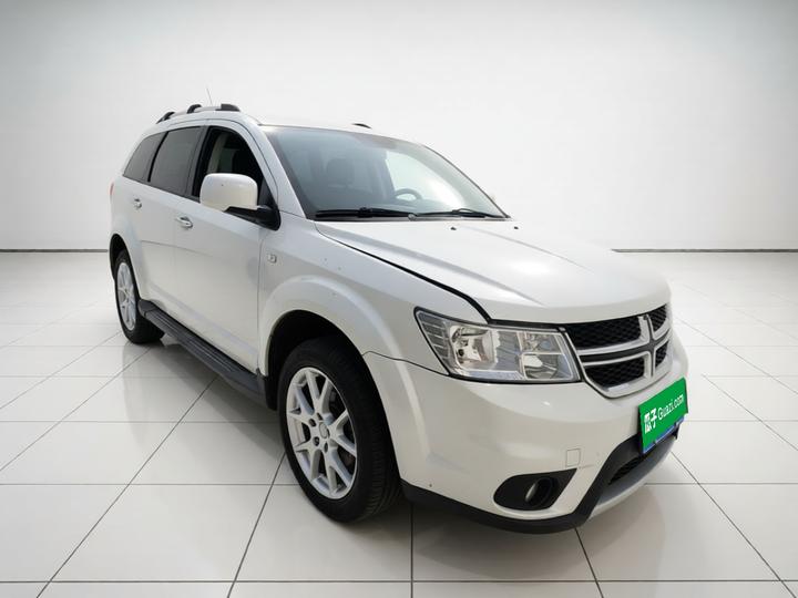 Dodge 2013 2.4L RWD photo 3