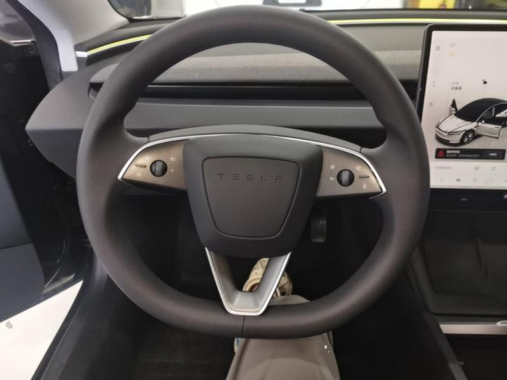 Model 3 2023 Long Range AWD photo 6