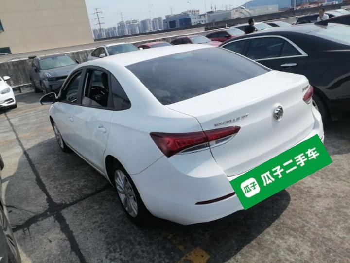 Excelle 2021 Facelift Classic 1.5L AT Elite photo 4