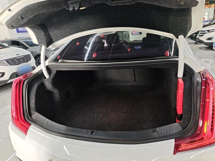 XTS 2018 28T Tech photo 8