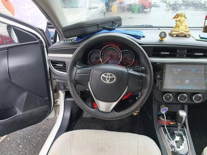 Levin 2014 1.6G CVT Elite photo 3
