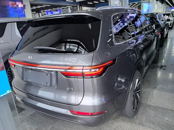 Li Auto ONE 2021 EREV 6-Seater photo 3