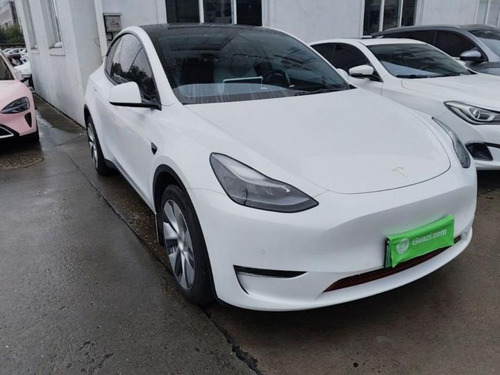 Model Y 2022 Long Range AWD photo 3