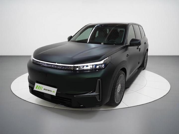 Galaxy M9 2025 210km AWD Pilot