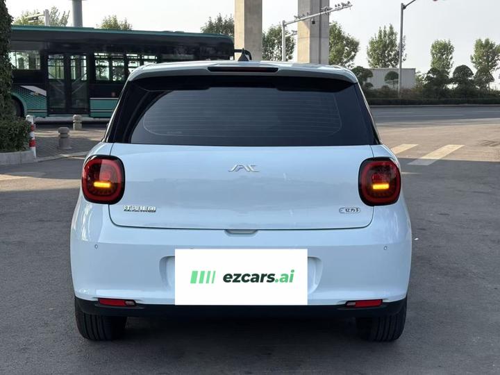 Yiwei 3 2024 330km Lite photo 5