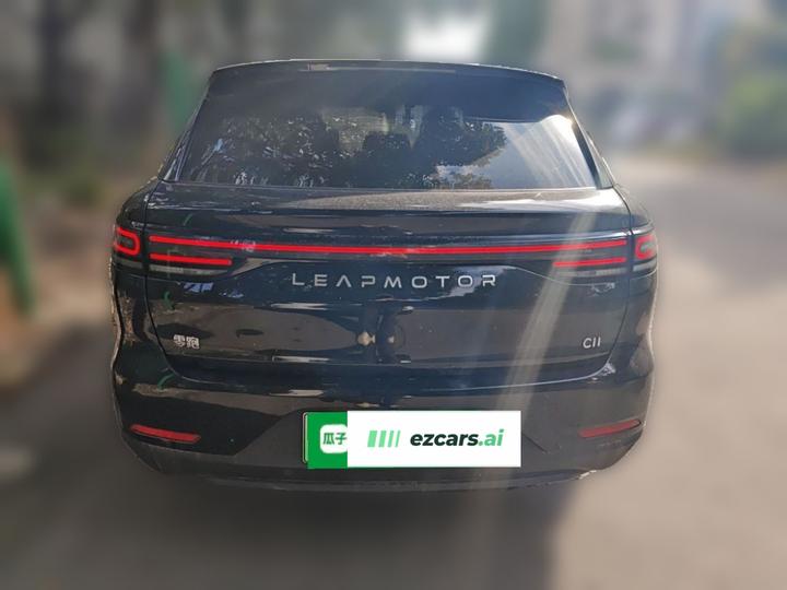Leapmotor C11 2023 EREV 285 Comfort photo 3