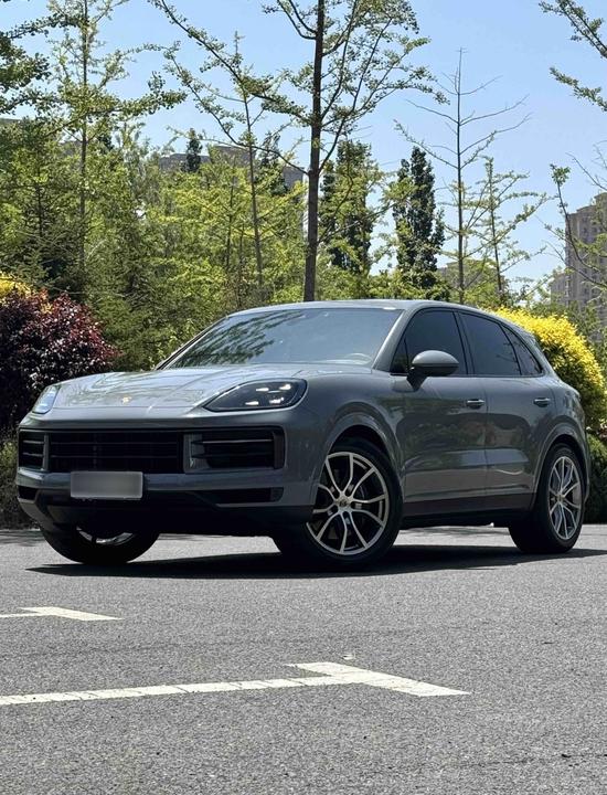 2024 Cayenne 3.0T photo 2