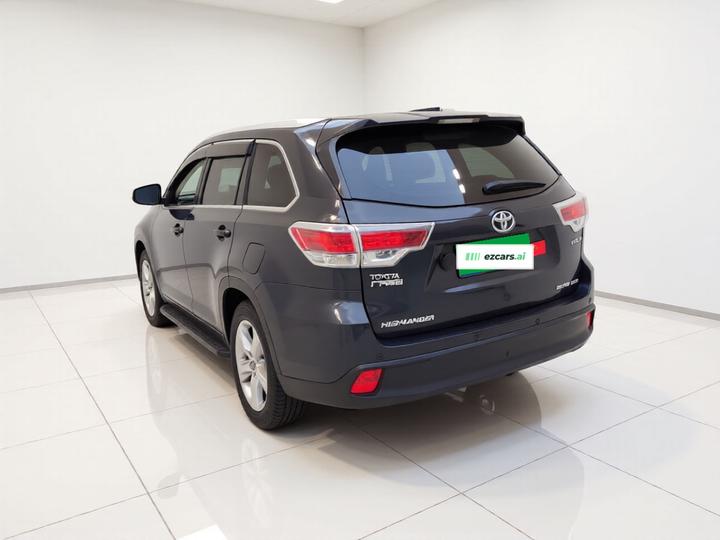 Highlander 2015 2.0T AWD Luxury 7-Seater photo 4