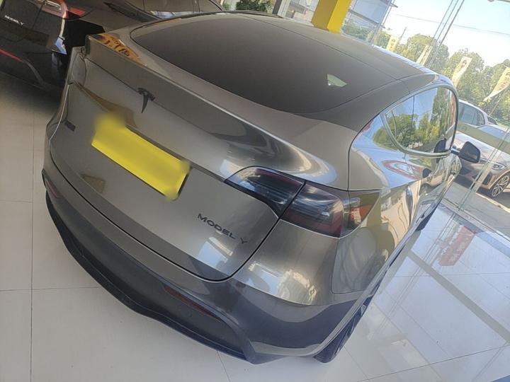 Model Y 2022 Facelift RWD photo 4