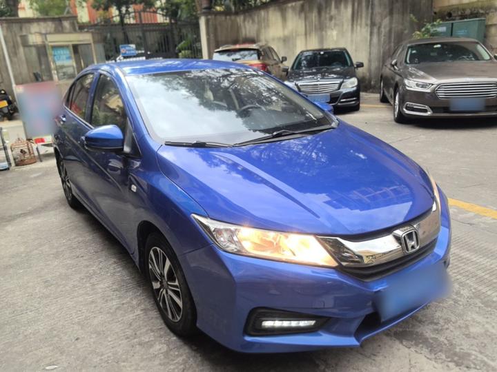 2018 1.5L CVT photo 3