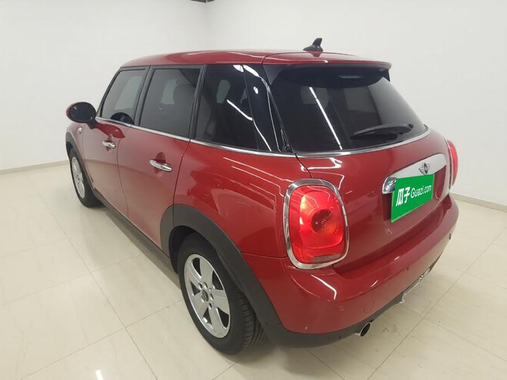2016 1.2T ONE 5-Door photo 4