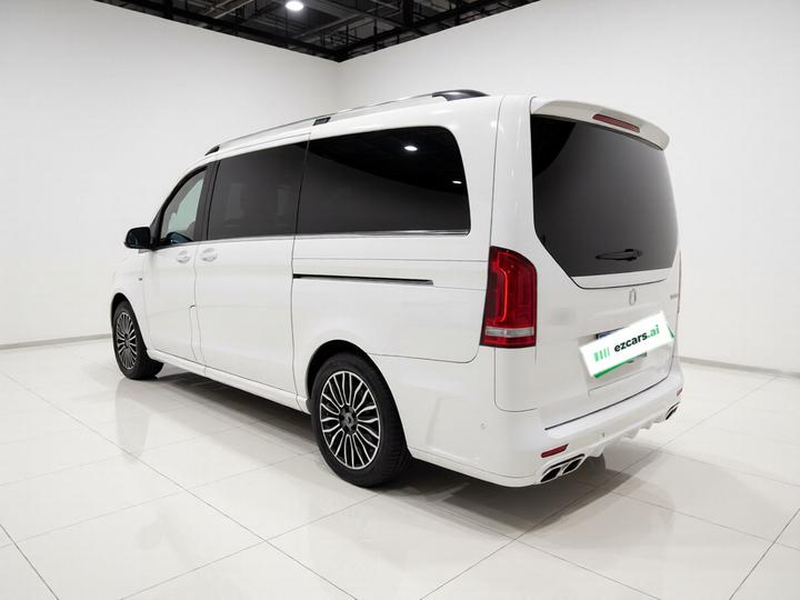 V-Class 2018 V 260 Premium China VI photo 4