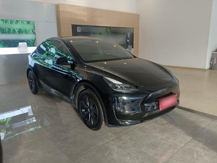 Model Y 2023 RWD photo 3