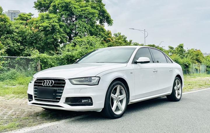 A4L 2016 35 TFSI Collection S line Luxury