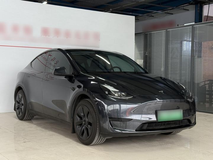 Model Y 2024 RWD photo 3
