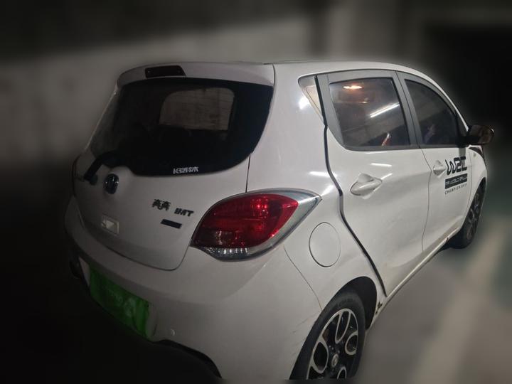 Benni 2015 1.4L IMT Premium China V photo 4