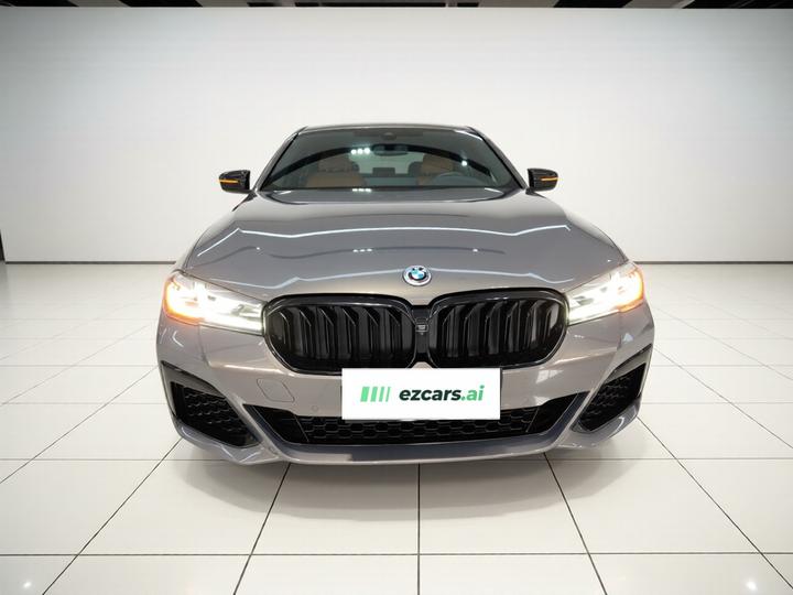 5 Series Imported 2022 Facelift 540i M Sport Package photo 2