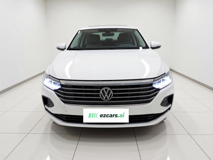 Lavida 2023 Facelift 1.5L AT photo 2