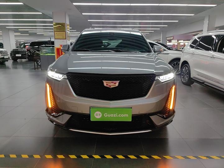 XT6 2022 2.0T 6-Seater AWD Platinum photo 2