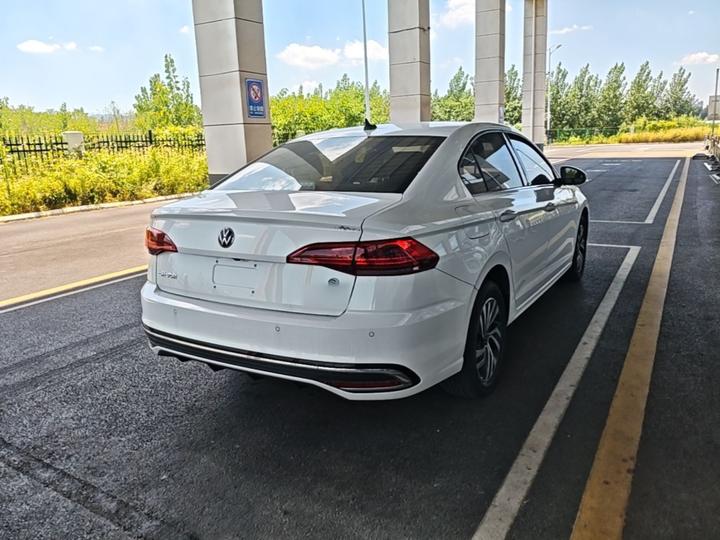 Bora 2023 200TSI DSG photo 4