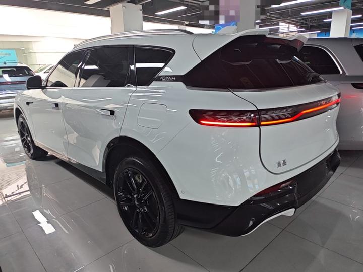 Voyah FREE 2024 Extended Range ADAS photo 4