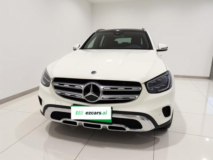 GLC 2021 GLC 260 L 4MATIC Dynamic photo 2