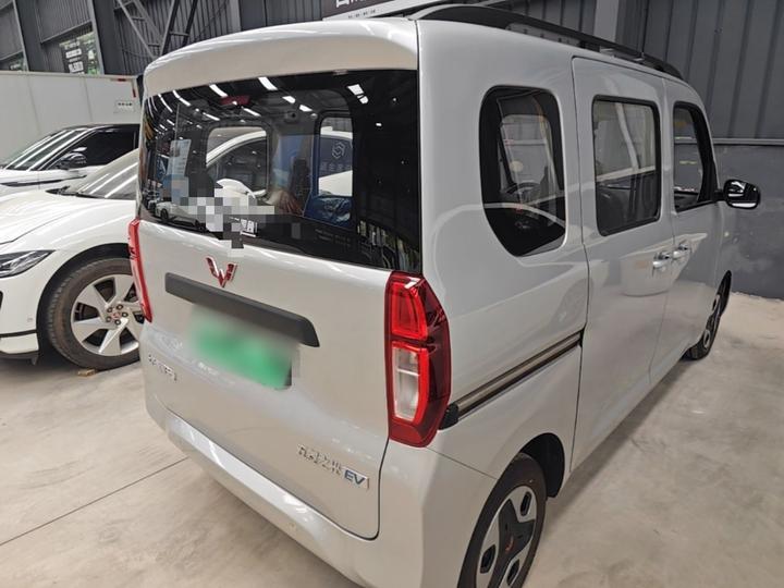 Wuling Zhiguang EV 2025 305km Progressive photo 4