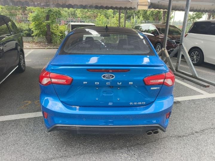 Focus 2021 Sedan EcoBoost 180 AT ST Line photo 3