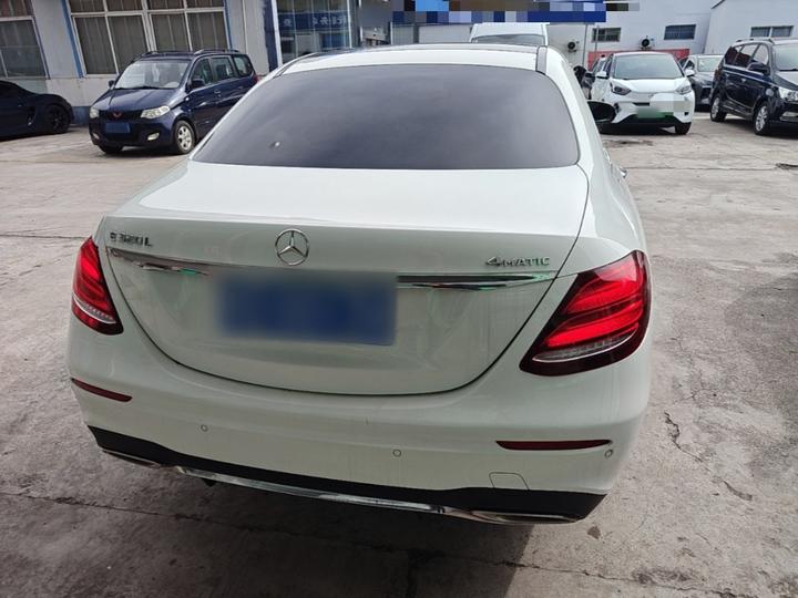 E-Class 2017 E 320 L Sport 4MATIC photo 5